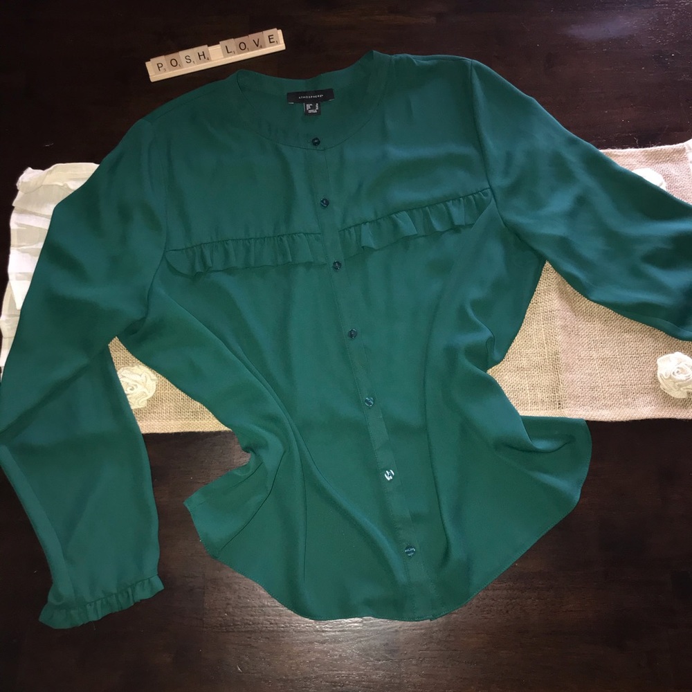 Beautiful Ruffled Button Down Blouse - EUC - Picture 6 of 8